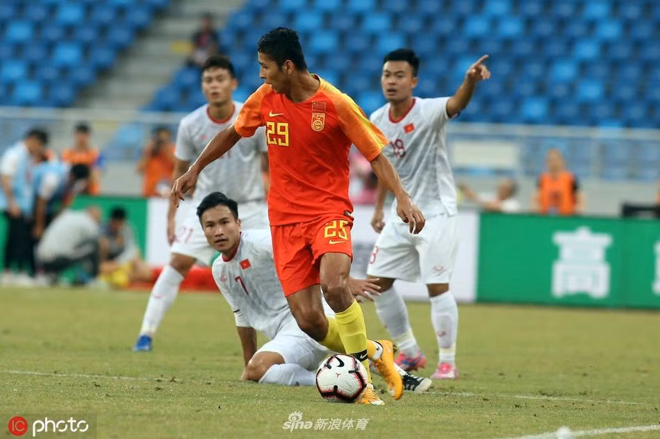 Tuyen Viet Nam gap Trung Quoc o Qatar