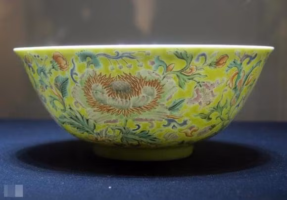 De gia dinh binh an, can tranh 3 dai ky o phong khach-Hinh-3