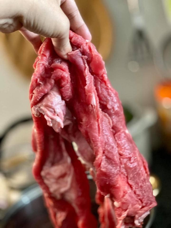 Phở bò sốt vang ngon miệng, ngon mắt chỉ với 5 bước cực đơn giản Pho bo sot vang ngon mieng, ngon mat chi voi 5 buoc cuc don gian