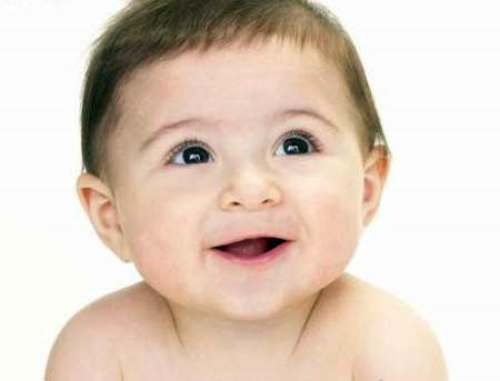 Đây là tướng trẻ có tài vì sống phúc hậu được mọi người yêu mến, tôn trọng. Khả năng linh hoạt giúp trẻ dễ dàng thích nghi với nhiều hoàn cảnh sống. Sau này, đứa trẻ này không chỉ có một cuộc đời an yên, thuận lợi mà còn mang lại may mắn cho gia đình. Là người rất tài năng, cơ hội thành danh rất cao nhưng vẫn rất biết kính trên, nhường dưới. 