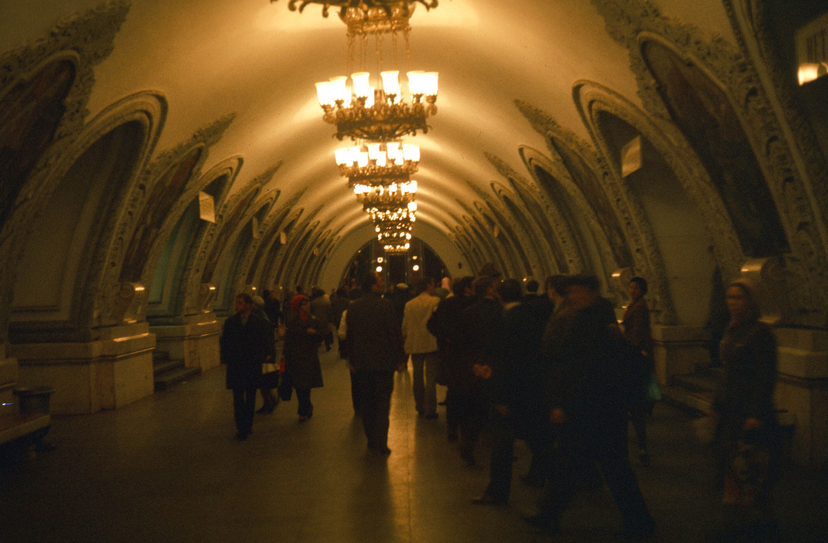 Trong một ga tàu điện ngầm ở Moscow.