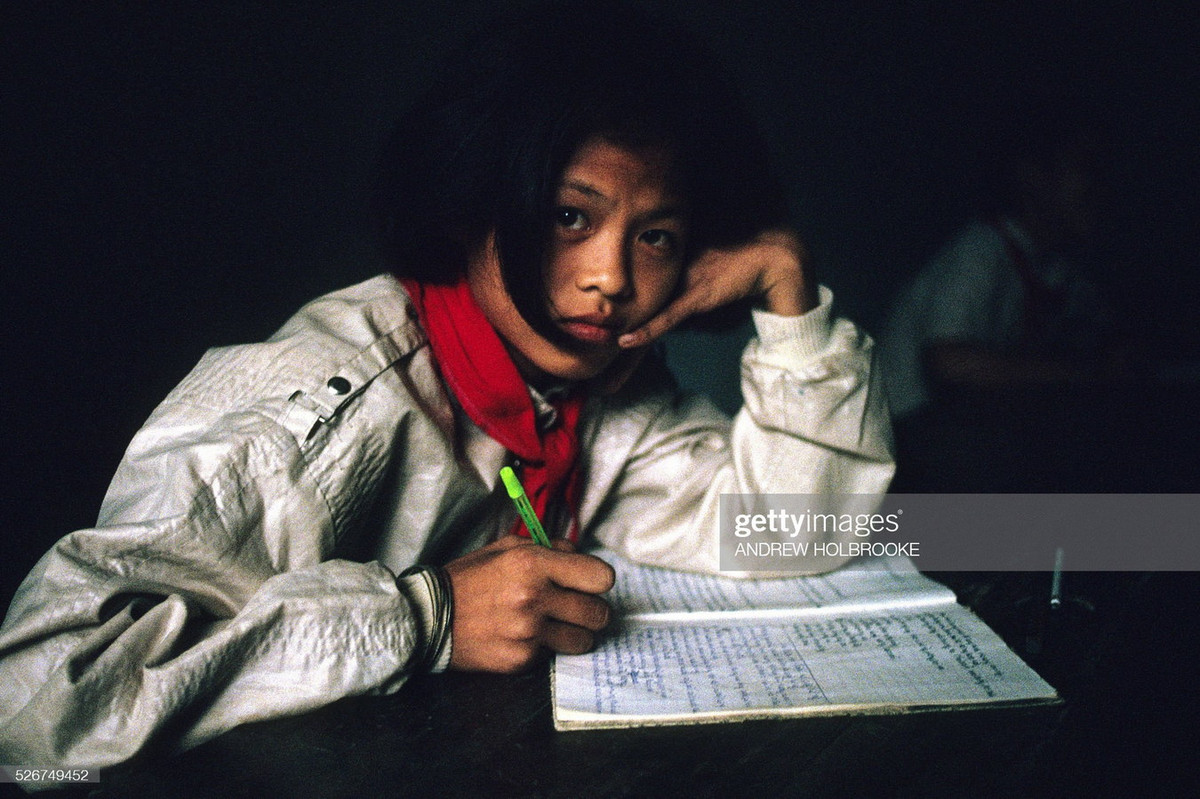 Nữ sinh tại một ngôi trường ở Đa Tốn, Gia Lâm, Hà Nội.