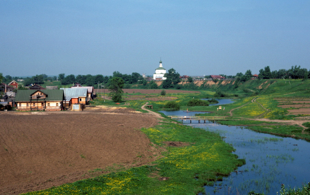 Một số hình ảnh khác về vùng đồng quê Suzdal năm 1985.