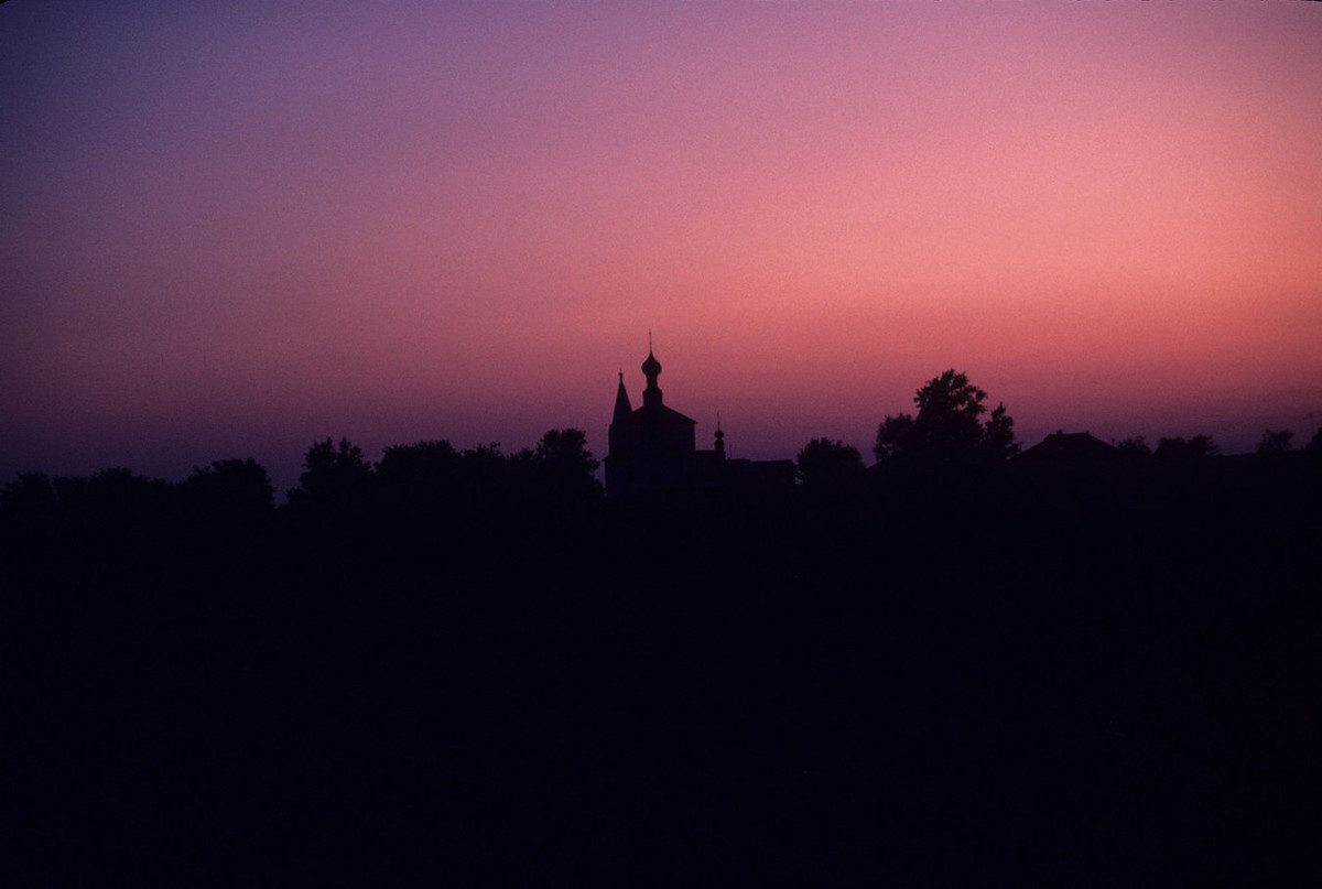 Hoàng hôn ở Suzdal.