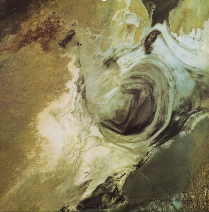 Chuyen kho tin o “tam giac quy” cua luc dia chau A Lop Nur