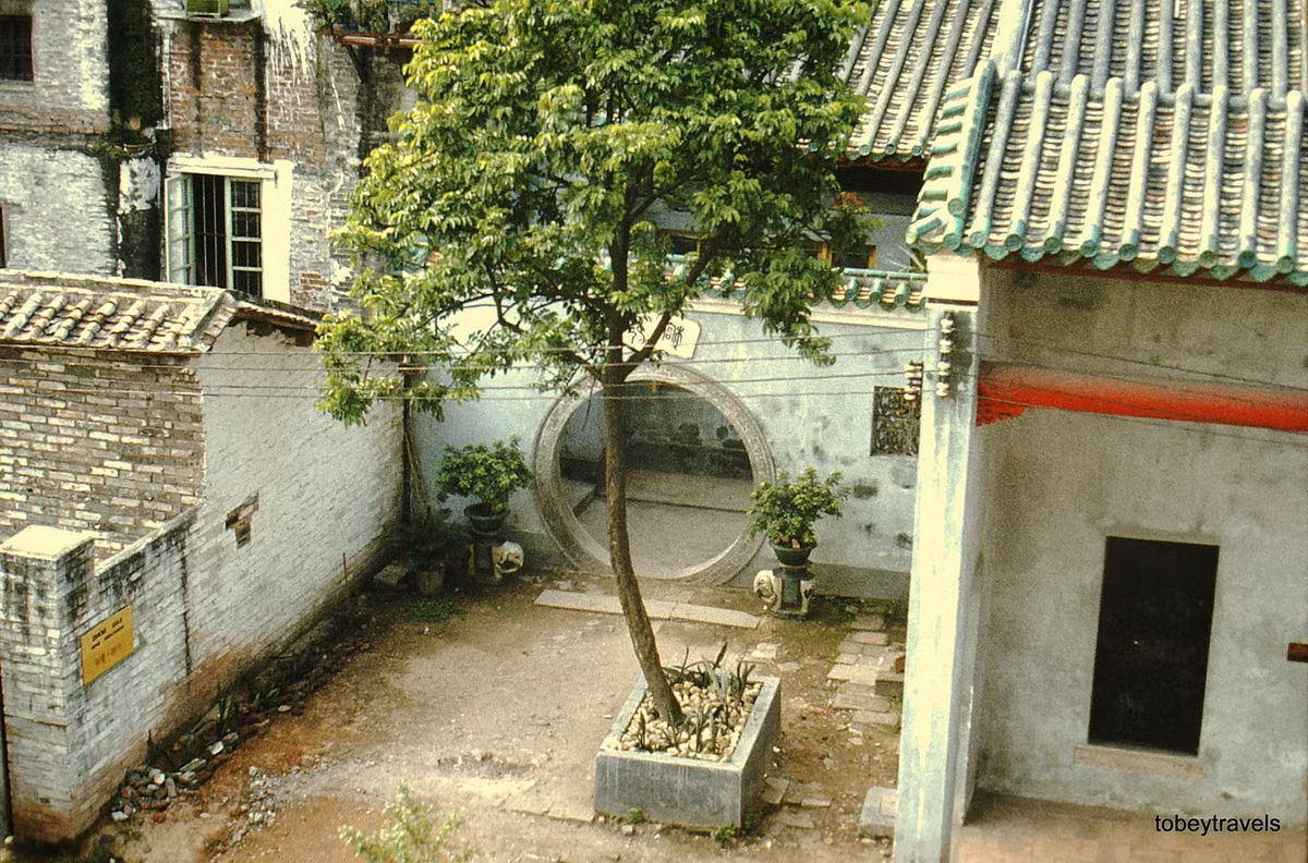 Một góc phố cổ kính của Quảng Châu.