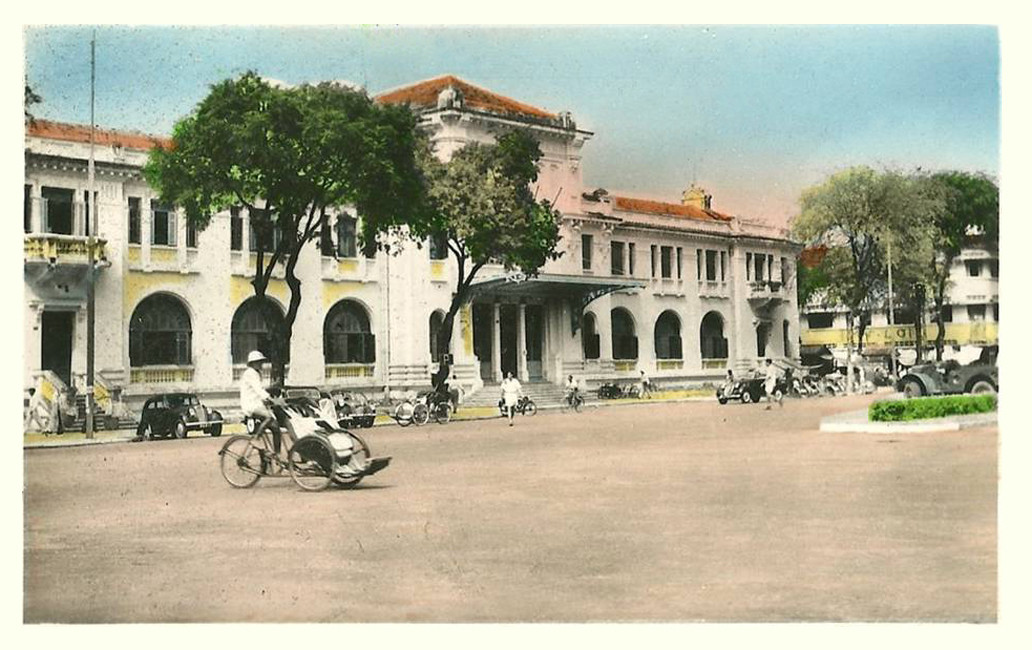 Tổng nha Ngân khố nằm trên đại lộ Charner, nay là Kho Bạc Nhà Nước TP HCM, 37 Nguyễn Huệ.