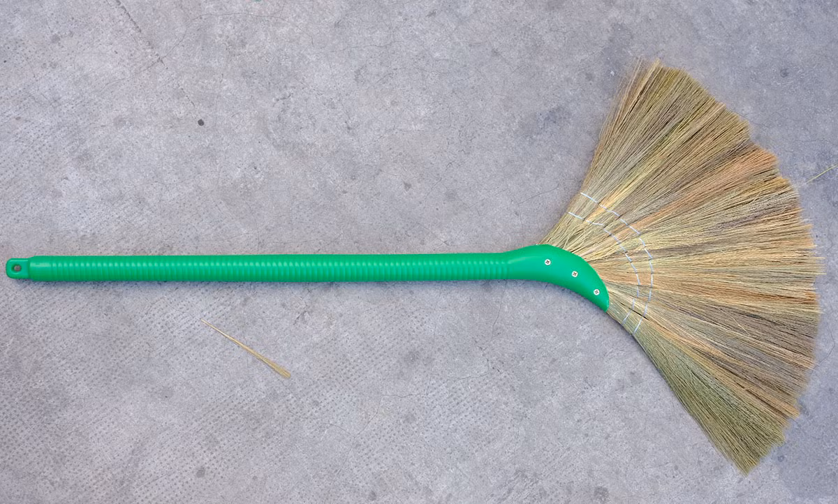 Việc đặt chổi quét nhà ở vị trí nào cũng là một vấn đề được phong thủy coi trọng. Có những nơi trong nhà tuyệt đối không được đặt chổi vì nó có thể ảnh hưởng đến vận trình của gia chủ.