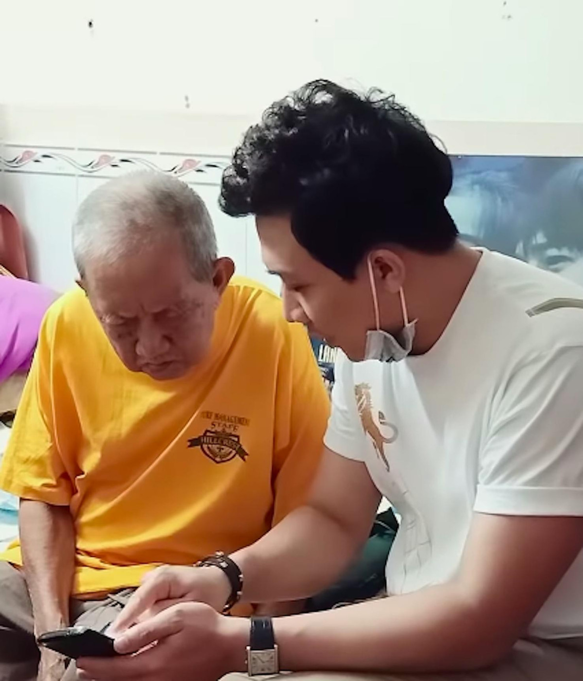 Mac Can noi ve viec Tran Thanh vao vai bac Ba Phi cua Dat phuong Nam-Hinh-6