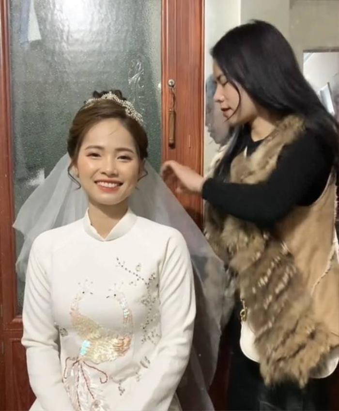 Mẹ chồng gả con dâu đi lấy chồng mới khiến nhiều người cảm phục Me chong ga con dau di lay chong moi khien nhieu nguoi cam phuc