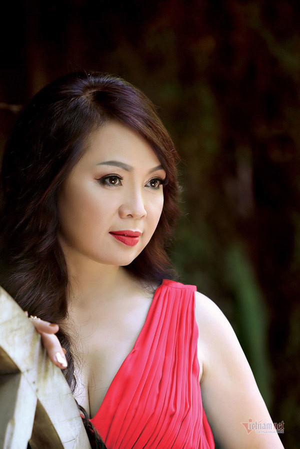 Nhan sac tre mai khong gia cua NSND Thai Bao o tuoi U60-Hinh-14