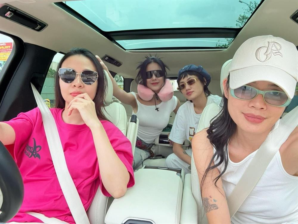 'Hoi ban than my nhan' Dam Thu Trang, Diep Lam Anh gio ra sao?