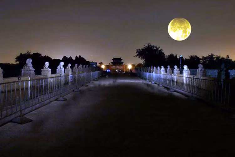 Cầu Lugou, Bắc Kinh cũng là điểm ngắm trăng rằm lãng mạn ở Bắc Kinh.