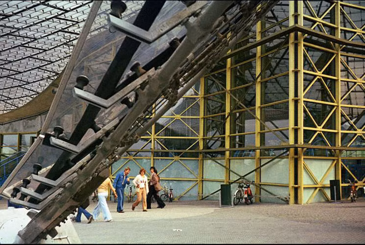 11/9/1972: Thế vận hội mùa hè bi thảm nhất với vụ sát hại 11 vận động viên Israel và một sĩ quan cảnh sát Đức, gần Munich.