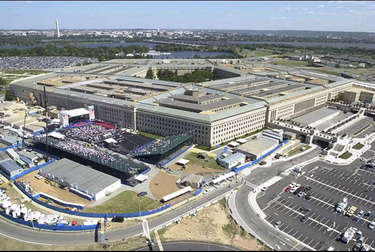 11/9/1941: Ngày diễn ra lễ động thổ xây dựng Lầu Năm góc nổi tiếng ở Arlington, bang Virginia. 30 năm sau, nơi này bị tấn công khủng bố tương tự như tòa tháp đôi ở New York.