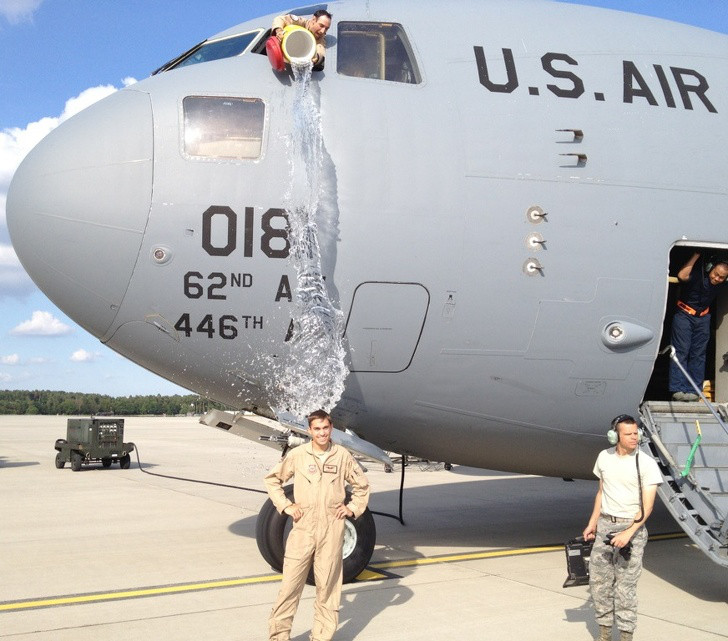 Khi bạn vừa hoàn thành nhiệm vụ đầu tiên của mình.