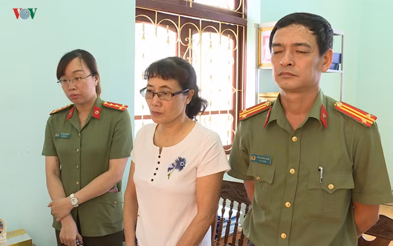 Vu gian lan thi cu Son La: Nhieu can bo chu chot khong nhan