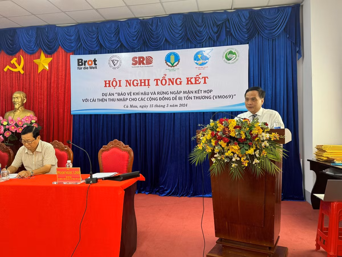 Pho Chu tich VUSTA Pham Ngoc Linh du tong ket du an Bao ve khi hau va rung ngap man-Hinh-2