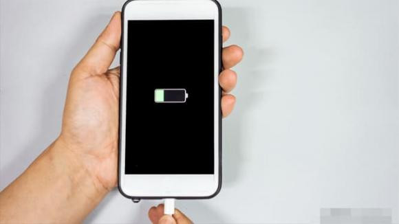 Sac dien thoai bat cong tac nay, sac nhanh gap doi binh thuong