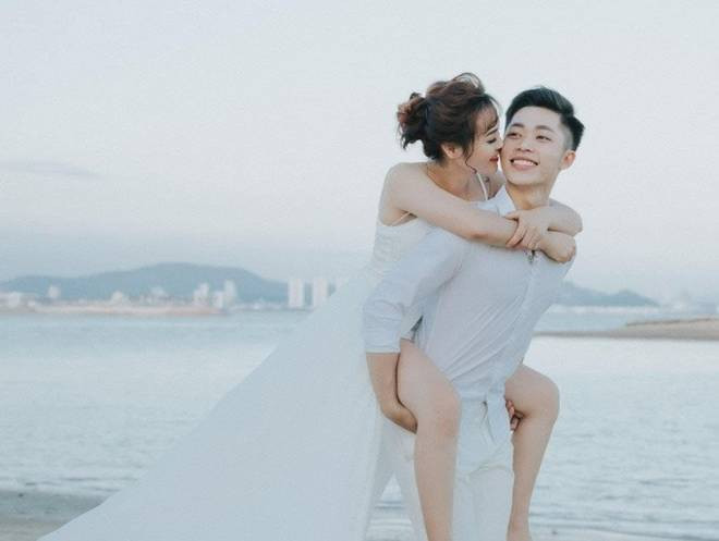 Vo chong tre khoe nha 2 mat tien 200m2, chi phi 1,8 ty