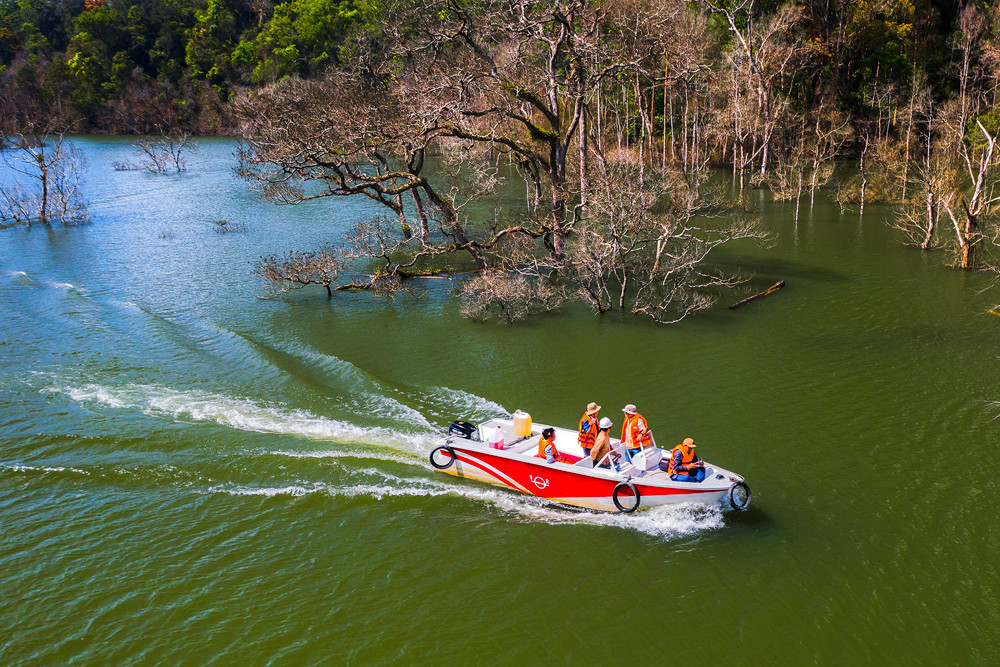 Doc dao dong song chay nguoc o Kon Tum-Hinh-7