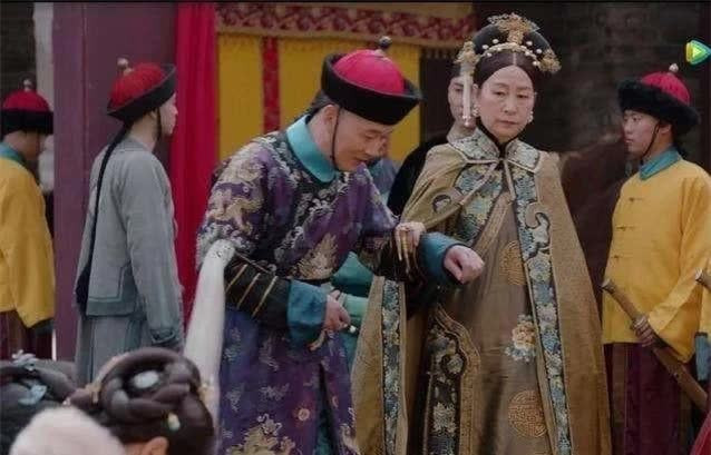 Tu Hi Thai hau to chuc tiec Tet xa hoa, ton kem the nao?-Hinh-4