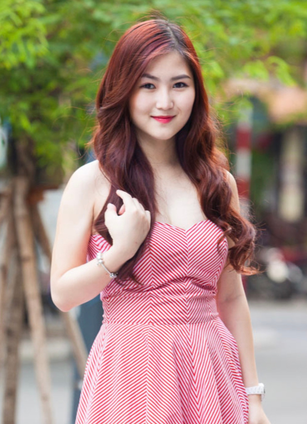 Ngoai hinh cua Huong Tram 