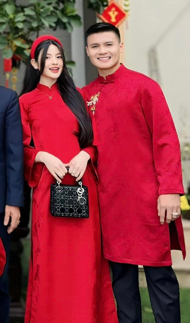 Trong mắt chàng cầu thủ, Chu Thanh Huyền luôn truyền năng lượng tích cực cho mọi người xung quanh, khiến anh dễ chịu và thoải mái sau những trận đấu mệt mỏi. Quang Hải cũng cho rằng hôn nhân hạnh phúc giúp anh thi đấu tốt hơn vì có nhiều động lực hơn.