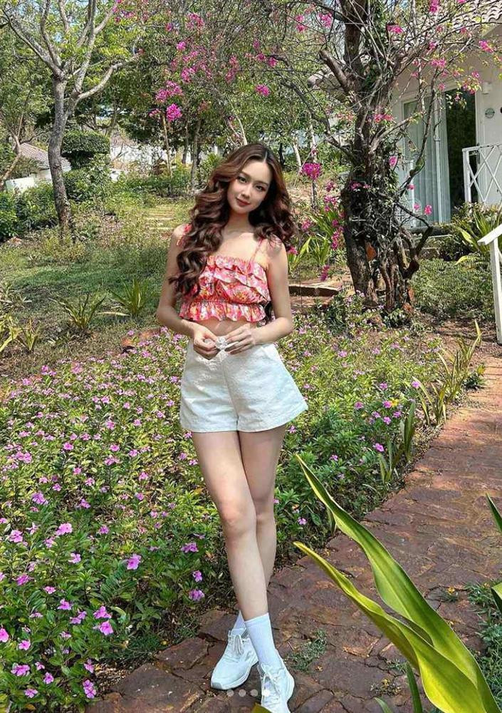  Hoa hậu Bảo Ngọc là một trong những người đẹp nhận được nhiều chú ý của công chúng, từ khi tự hào trở thành Hoa hậu Liên lục địa 2022, cô không chỉ khiến Việt Nam được rạng danh trên bản đồ nhan sắc quốc tế mà còn từ đòn bẩy đó giúp được nhiều điều cho cộng đồng và xã hội.