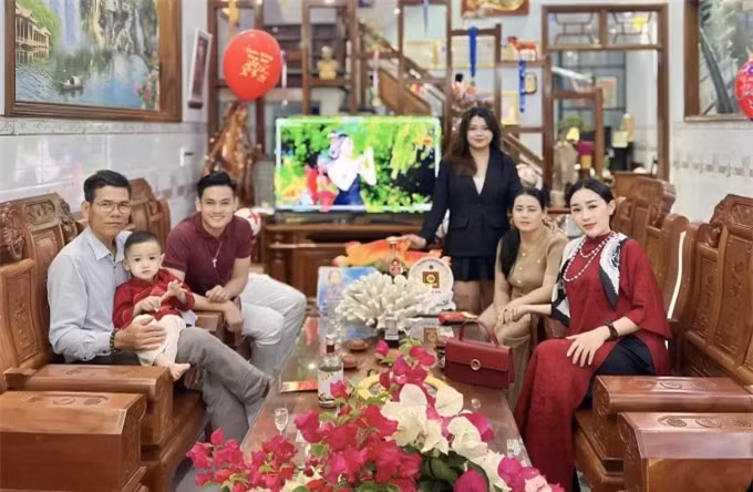 Gia đình Tấn Tài ăn tết nhà nội ở Bình Định.