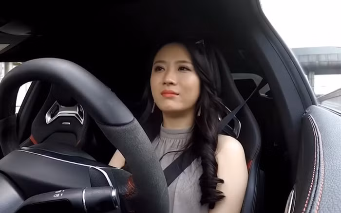 Chong be mat khi vo bat ghen nham doi tac