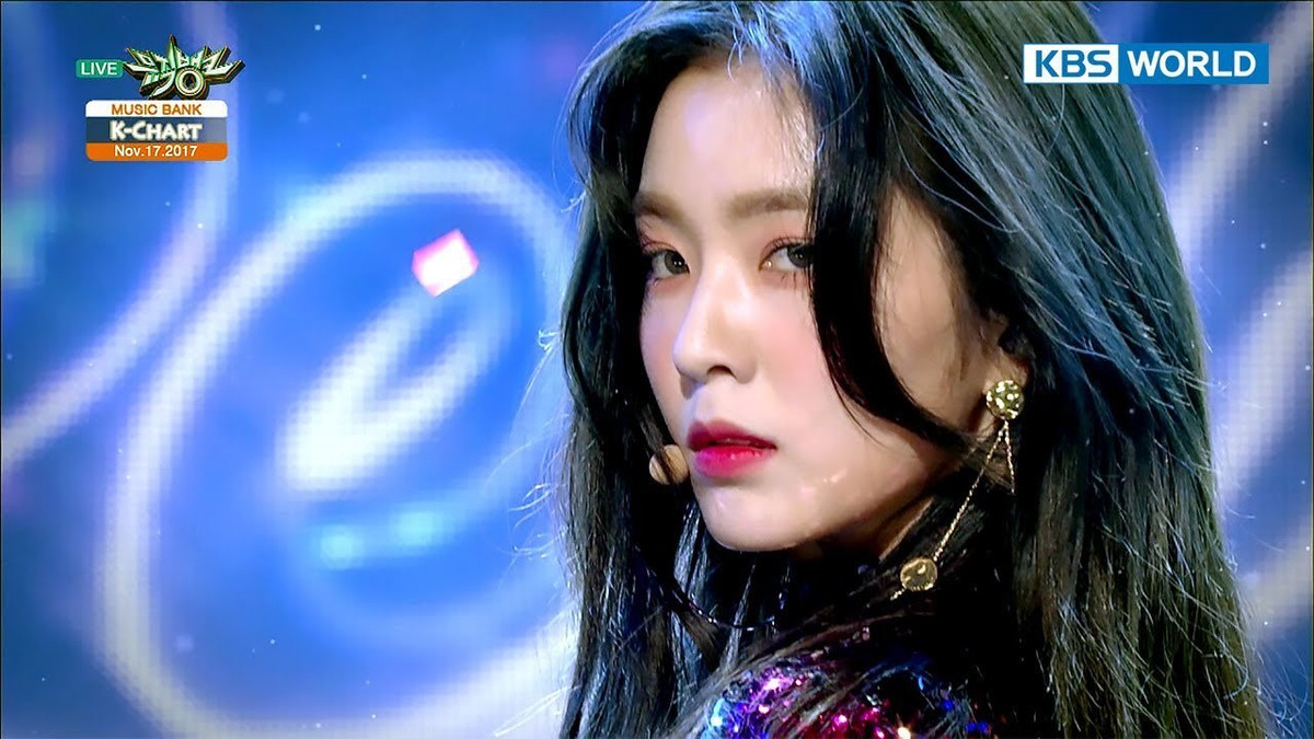 Khoanh khac lam nen bieu tuong 