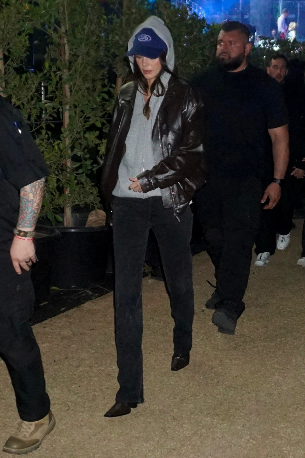 Lisa (BlackPink) kem sac, sao nu goc Viet dien vay luoi o Coachella-Hinh-10