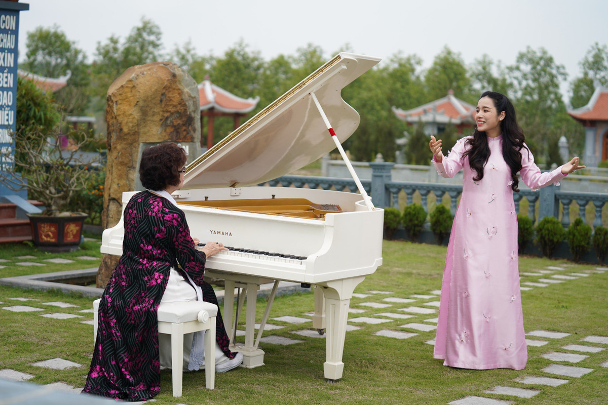 Di 50km tu lam mo cho minh, dan con chau ba chet cam khoc-Hinh-3