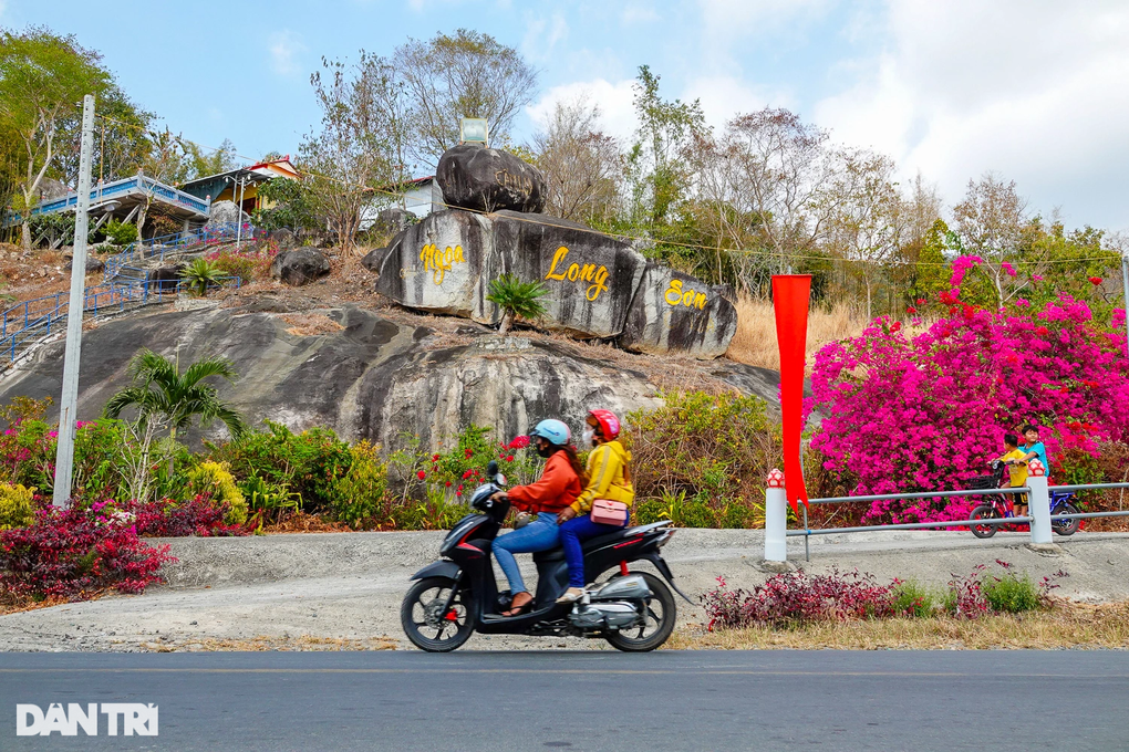 Ve noi “thu phu tam vong” o mien Tay-Hinh-5