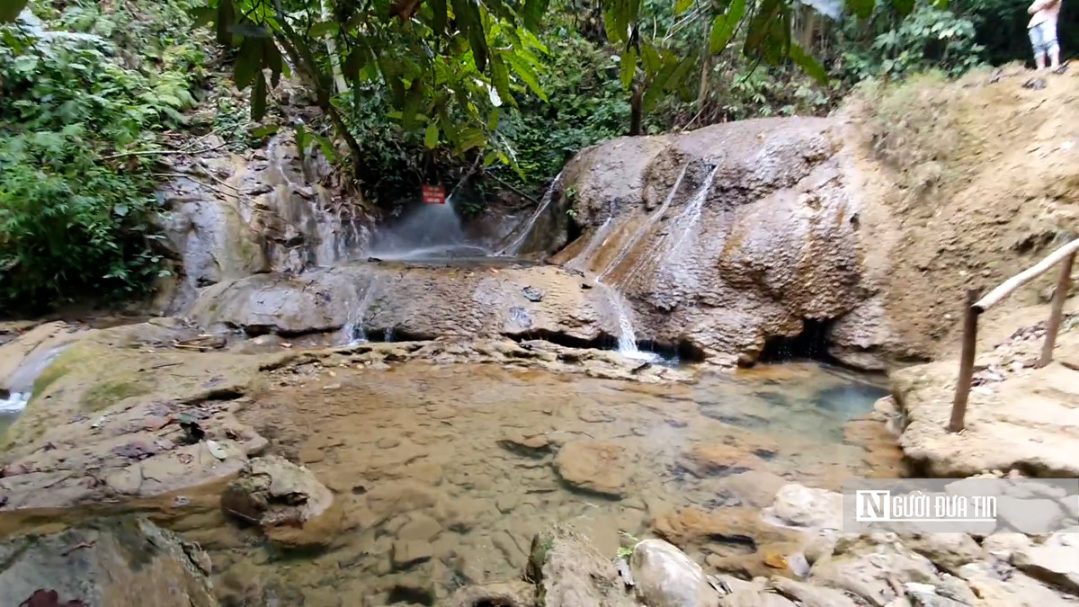 Den thac Khuoi Nhi trai nghiem dich vu 