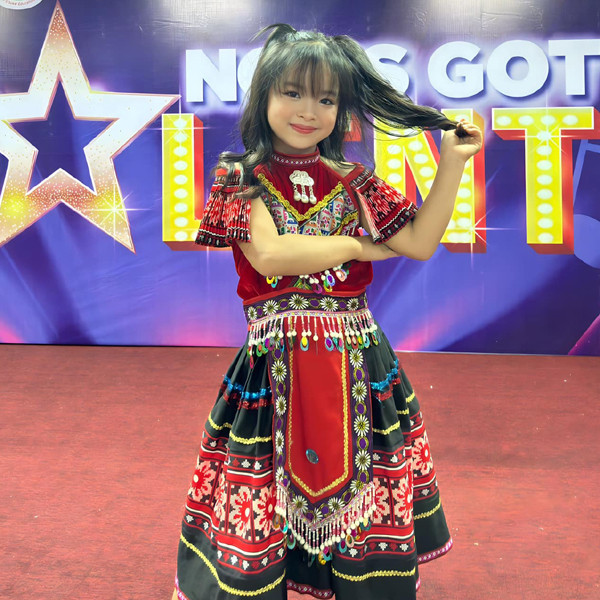 Con gai dang yeu cua 