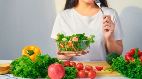 An rau thay com de giam can co tot cho suc khoe?