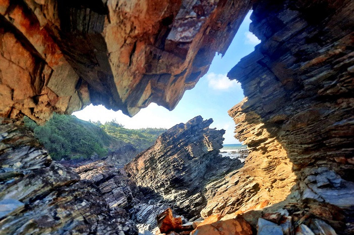 Kham pha danh thang dia chat doc nhat vo nhi o Quang Nam-Hinh-3