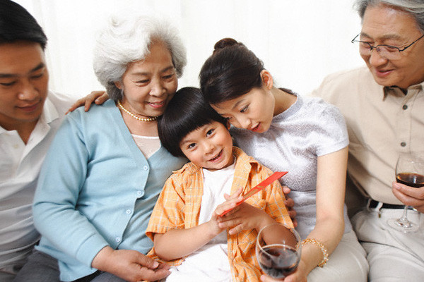 Tu choi phung duong bo me chong, toi xau ho nhan manh giay nay-Hinh-2