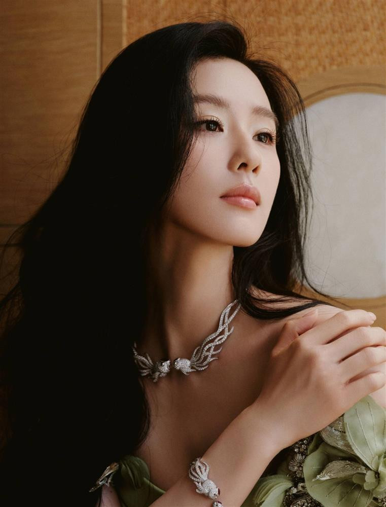 Luu Thi Thi rang ro o tuoi U40-Hinh-2