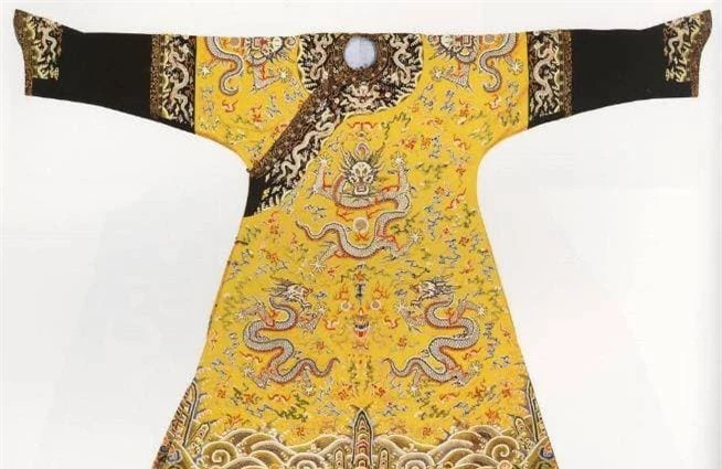 Long bao cua hoang de xua khong giat bang nuoc, neu ban phai lam sao?-Hinh-5