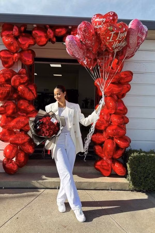 Nhờ tập luyện nghiêm khắc, Hoa hậu Phạm Hương giữ được tinh thần khỏe mạnh cùng vóc dáng săn chắc.