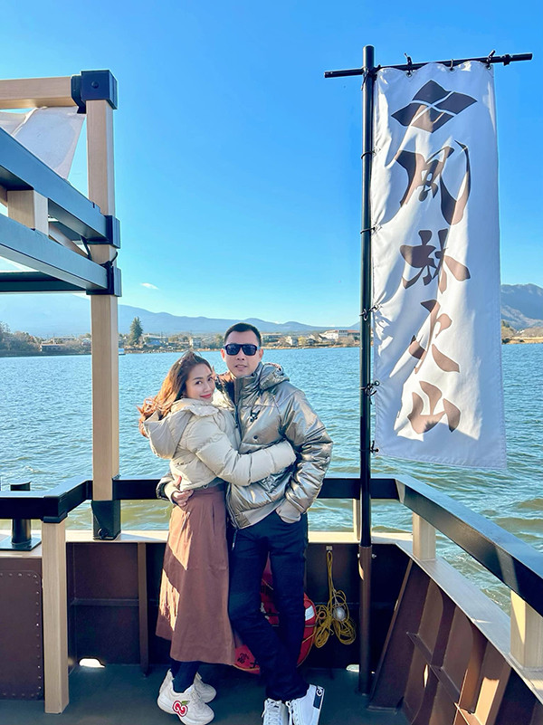 br/> "Mọi người nghe có thể thấy rất mắc cười nhưng đó là cả một sự thay đổi rất lớn, phù hợp với con người của tôi ở giai đoạn hiện tại", Ốc Thanh Vân tâm sự.