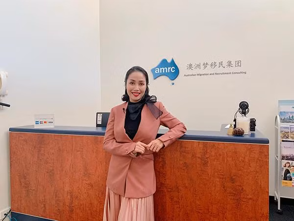 Thời gian qua, Ốc Thanh Vân không còn xuất hiện dày đặc trên các chương trình truyền hình như trước. Cô quyết định sang Úc định cư cùng chồng con.