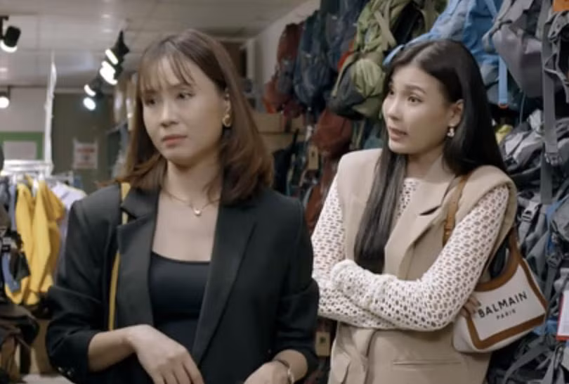 Lần đầu ra Bắc đóng phim, Thúy Diễm vào vai Mỹ Đình - cô bạn thân của Ngân Hà (Hồng Diễm) trong "Trạm Cứu Hộ Trái Tim".