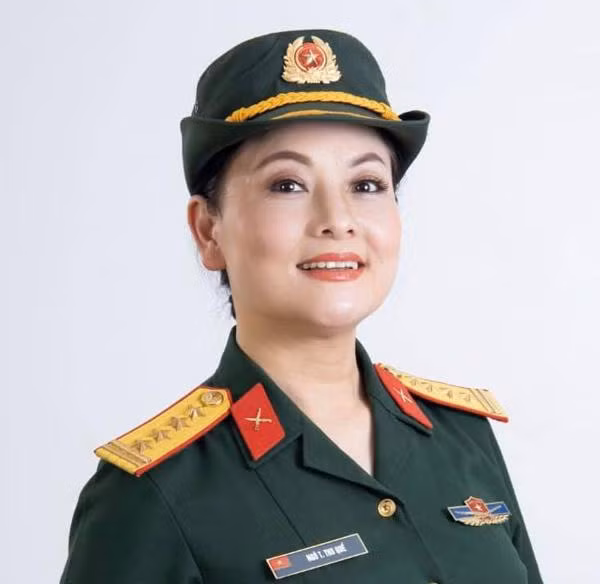 Rèn luyện từ sớm, NSND Thu Quế cũng có lúc cảm thấy sợ hãi vì đang "tuổi ăn tuổi lớn" mà phải sống vất vả như vậy. Tuy nhiên, giờ đây Thu Quê thấy rằng nếu không được "kinh qua" môi trường kỷ luật thép như vậy, chắc gì chị đã trưởng thành như ngày hôm nay.