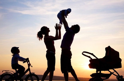 Chồng luôn khoe ảnh "sống ảo" hạnh phúc trên face Chong luon khoe anh