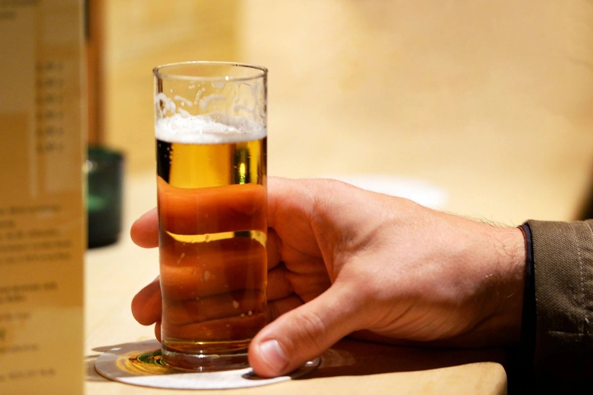 Ly bia mini gay ngo ngang tai EURO 2024-Hinh-3