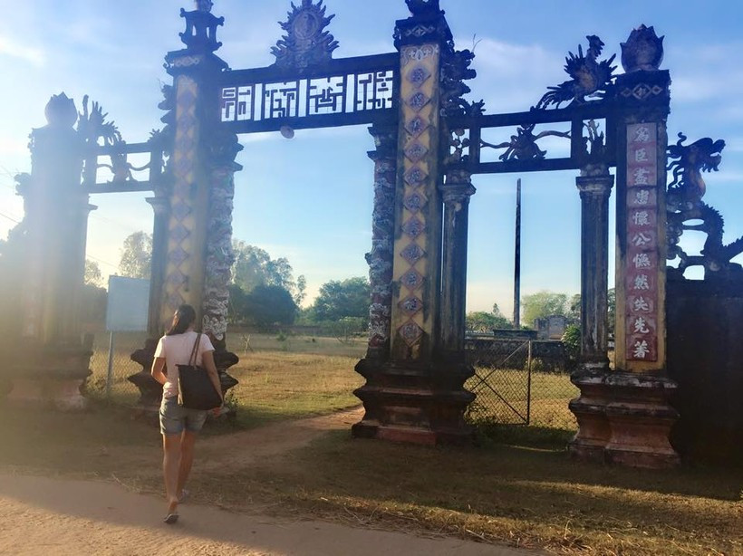 Chan dung vi Tham hoa lam minh diec giua thoi nhieu loan-Hinh-4